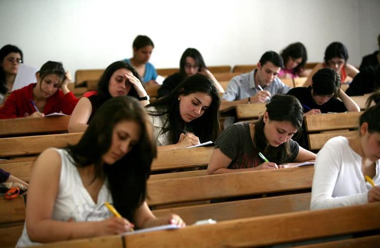 Știri recente din educație: Cinci tipuri de admitere la Universitatea București