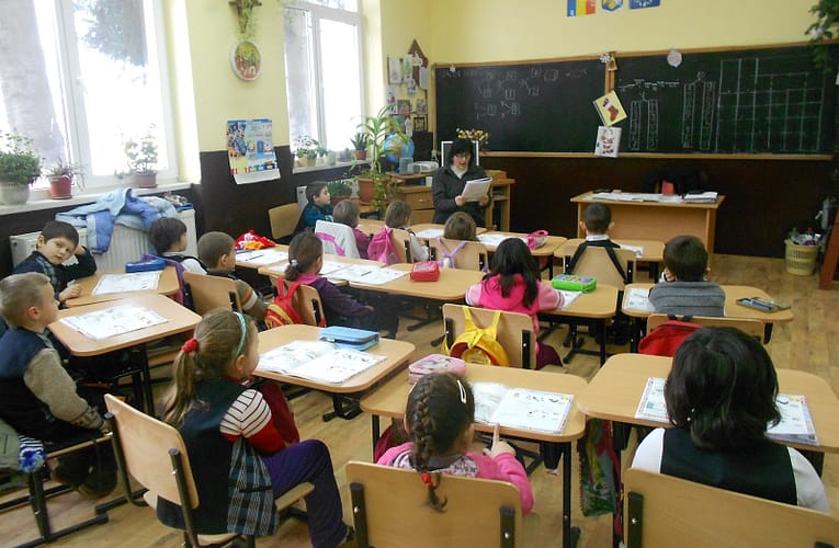 Tematici de educație psiho-emoțională,  în curriculumul școlar