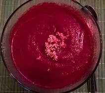 Supă cremă de sfeclă roșie