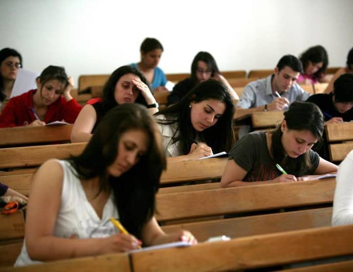 stiri recente din educatie