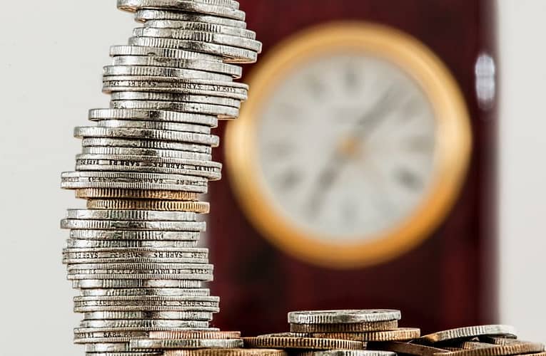 Alocațiile copiilor vor crește în două trepte în 2021, cu câte 10%