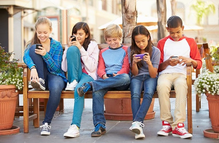 10 lucruri esențiale pentru adolescenți