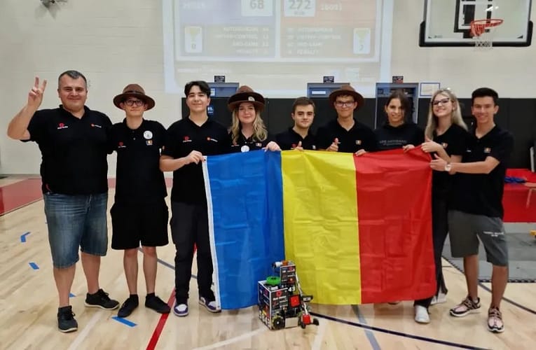 Aur câștigat la un concurs de robotică, în SUA
