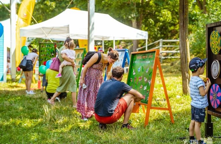 Ateliere de lectură și scriere creativă pentru copii